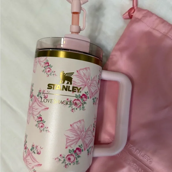 Stanley x Love Shack Fancy 40 oz tumbler - Picture 2 of 6